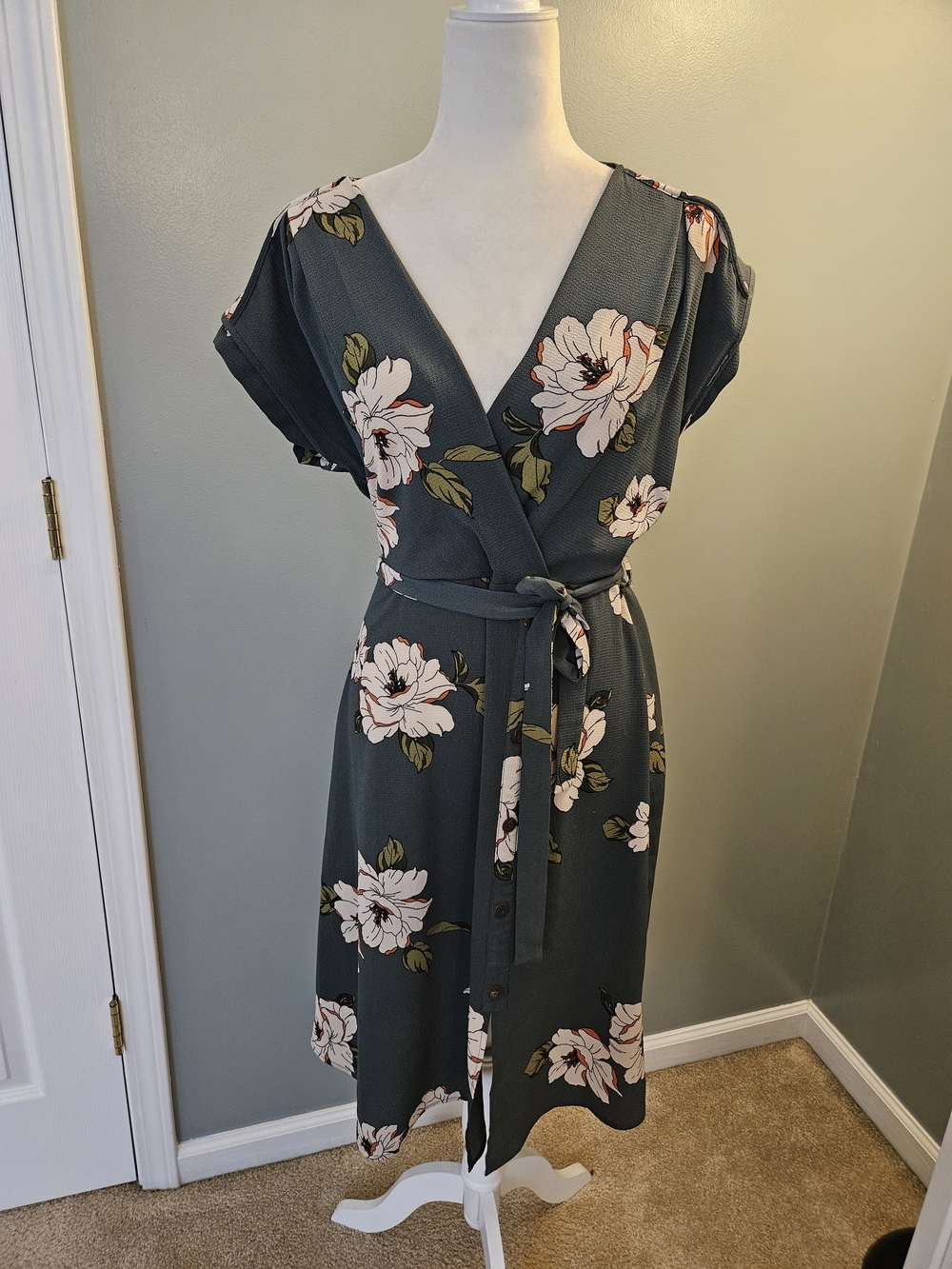 Monteau Floral Wrap Midi Dress in Slate Green Women's Medium M